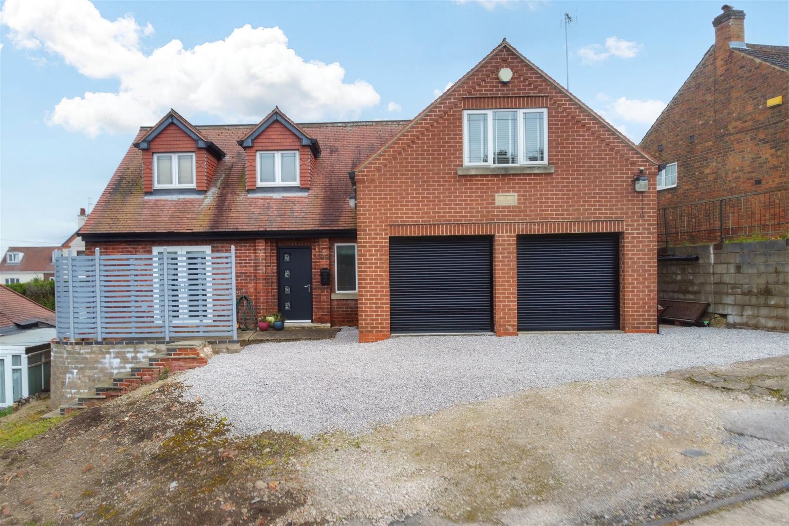 Brookwood Crescent, Carlton, Nottingham Robert Ellis Estate Agents